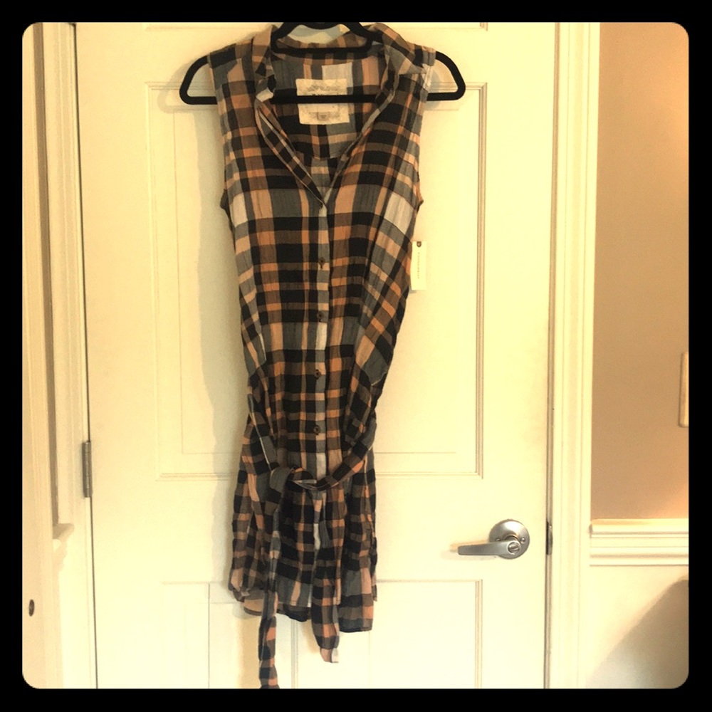 Anthropologie sleeveless button up/ cover up